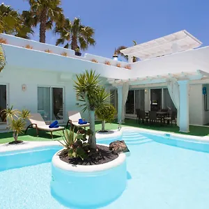 Villa 82, Corralejo