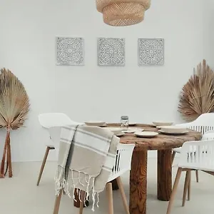 Ostello Nomad Surf House, Corralejo